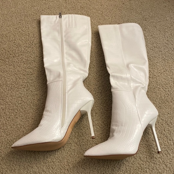 SIMMI London Shoes - NEW Mariam White Faux Croc Pointed Toe Stiletto Calf Boots